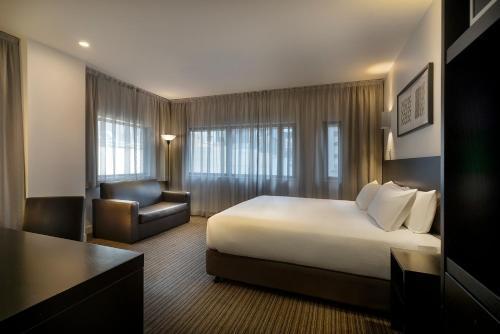 Causeway 353 Hotel Room Type - Premier Double Room with Spa Bath Causeway 353 Hotel Room Type - Premier Double Room with Spa Bath