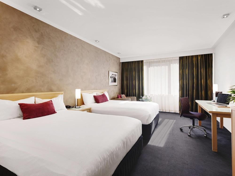 Mercure Melbourne Albert Park Room Type - Premium Room 2 Queen Beds