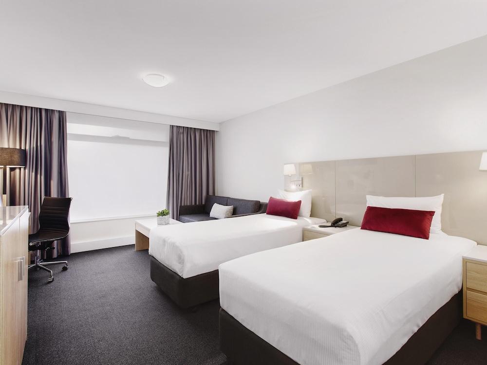 Mercure Melbourne Albert Park Room Type - Standard Room with 2 Queen Beds Mercure Melbourne Albert Park Room Type - Standard Room with 2 Queen Beds