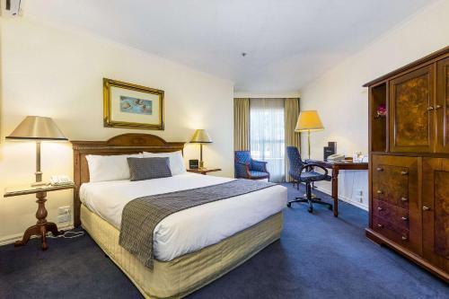 Canterbury International Hotel Room Type - Executive Queen Suite Canterbury International Hotel Room Type - Executive Queen Suite