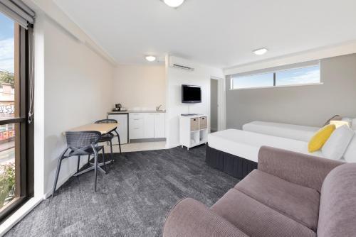 Cosmopolitan Hotel and Apartments Room Type - Family Room