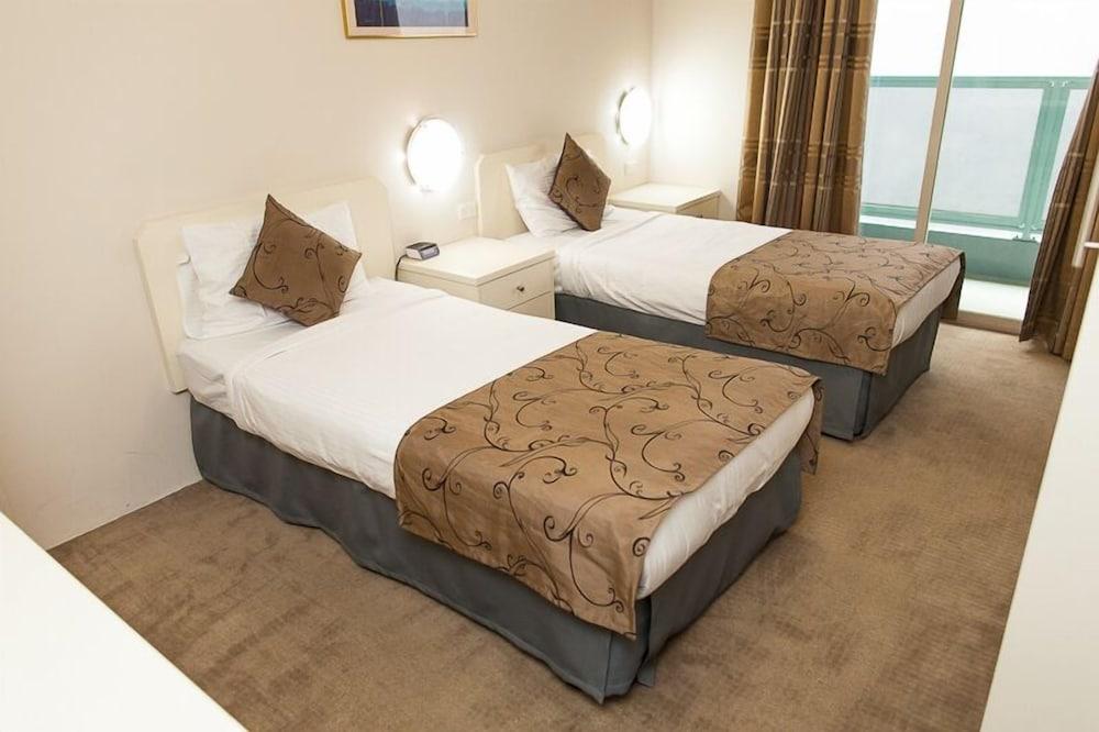 Carlton Lygon Lodge Room Type - Twin Suite