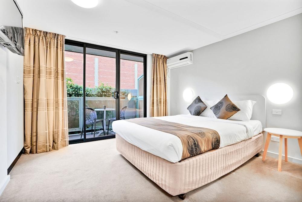 Carlton Lygon Lodge Room Type - Queen Suite