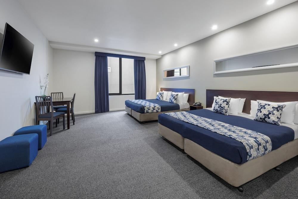 Great Southern Hotel Melbourne Room Type - Family Room (No Housekeeping) Great Southern Hotel Melbourne Room Type - Family Room (No Housekeeping)