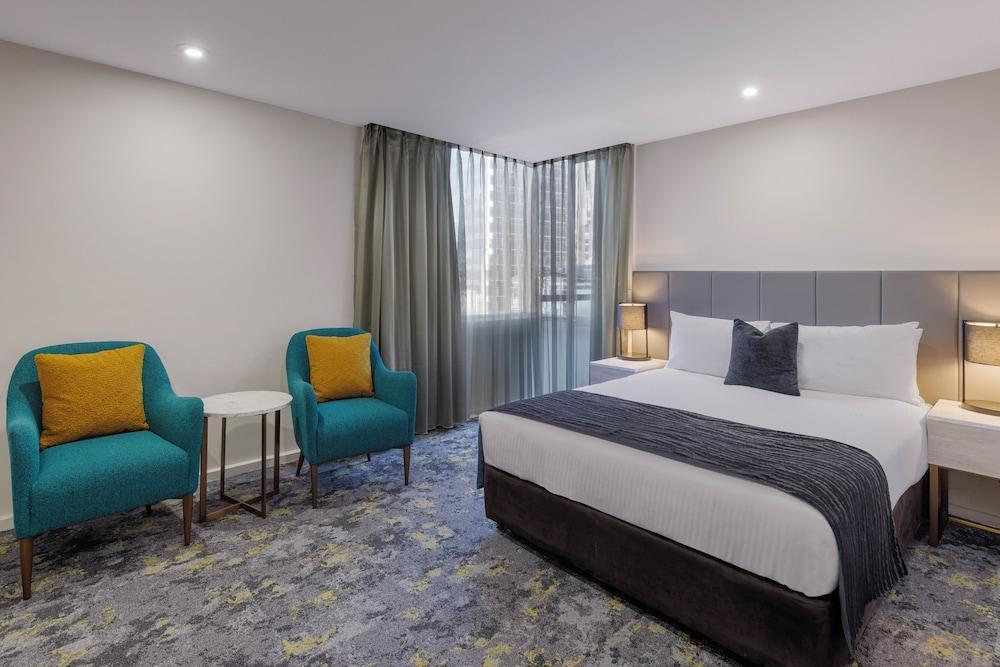 Hotel Grand Chancellor Melbourne Room Type - Superior Queen Room