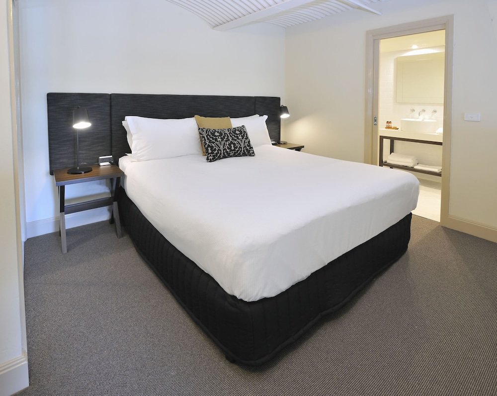 Grand Hotel Melbourne Room Type - Executive One Bedroom Apartment Grand Hotel Melbourne Room Type - Executive One Bedroom Apartment