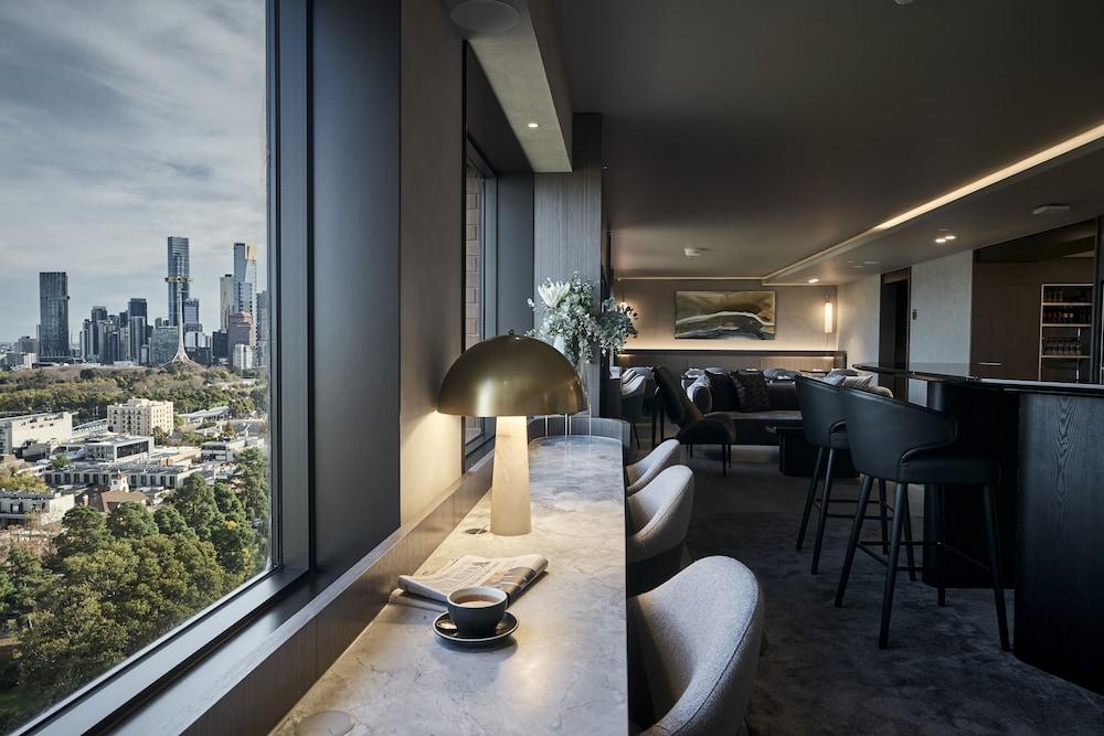 Pullman Melbourne on the Park - Tap to explore photos