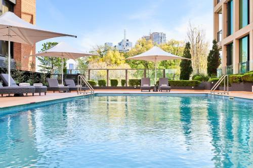 Pullman Melbourne on the Park - Tap to explore photos