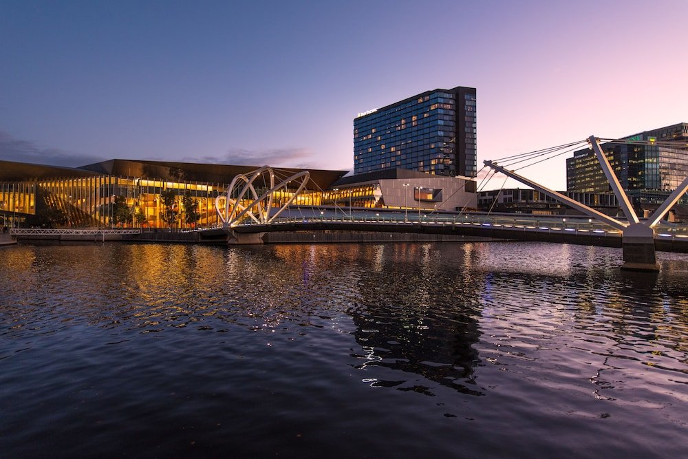Pan Pacific Melbourne - Tap to explore photos