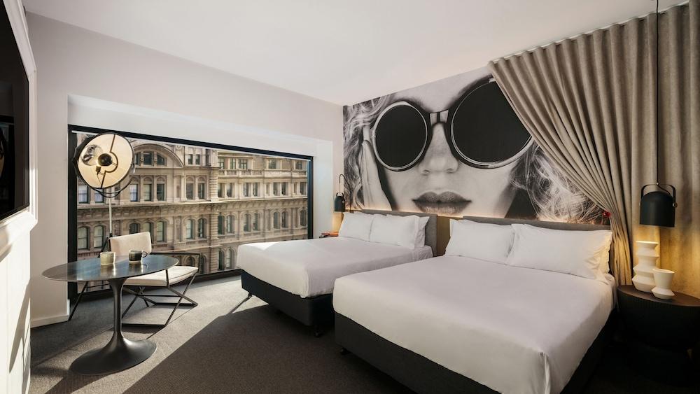 Hotel Indigo Melbourne on Flinders by IHG Room Type - Standard Room, 2 Double Beds, City View