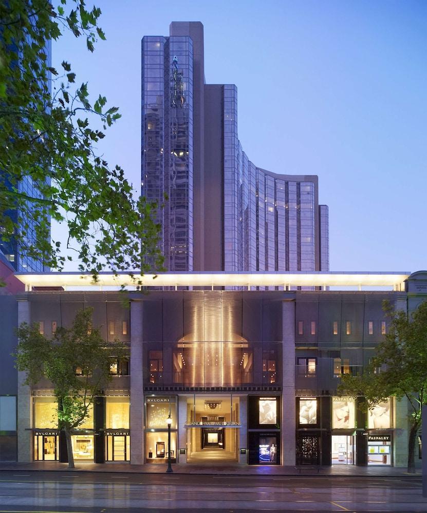 Grand Hyatt Melbourne - Tap to explore photos