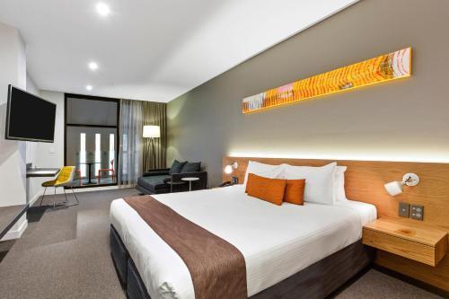 Jasper Boutique Hotel - Tap to explore photos