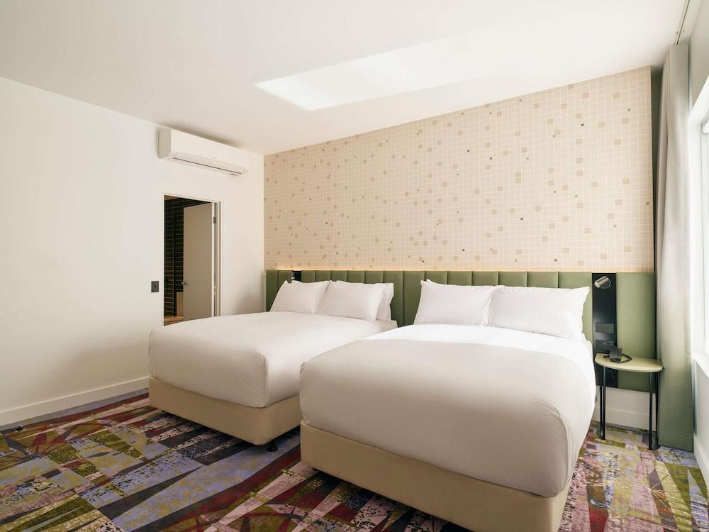 Novotel St Kilda Room Type - Superior Room, 2 Double Beds