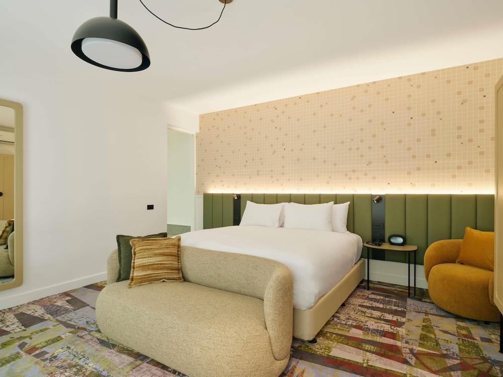 Novotel St Kilda Room Type - The Suite
