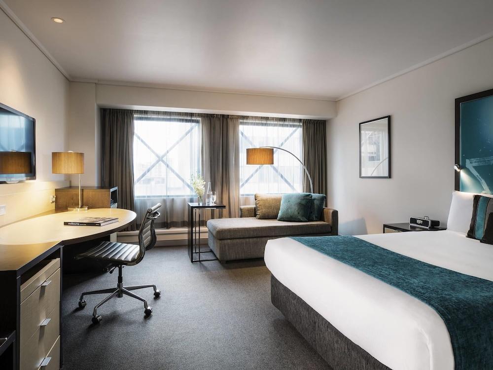 Novotel Melbourne on Collins Room Type - Standard Room 1 Queen Bed