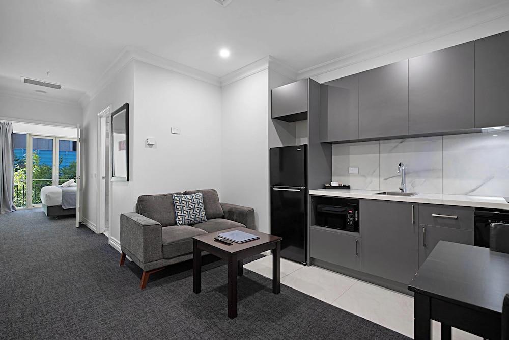 Comfort Apartments Melbourne Central Room Type - Premium Apartment, 1 Bedroom