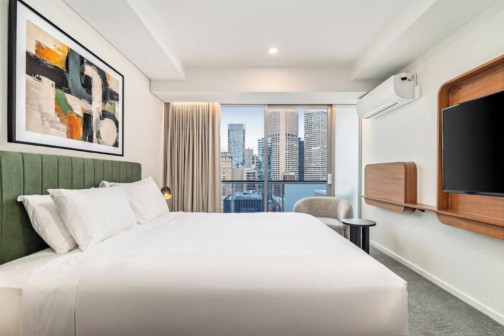 Urban Rest Melbourne Room Type - The Lonsdale Studio