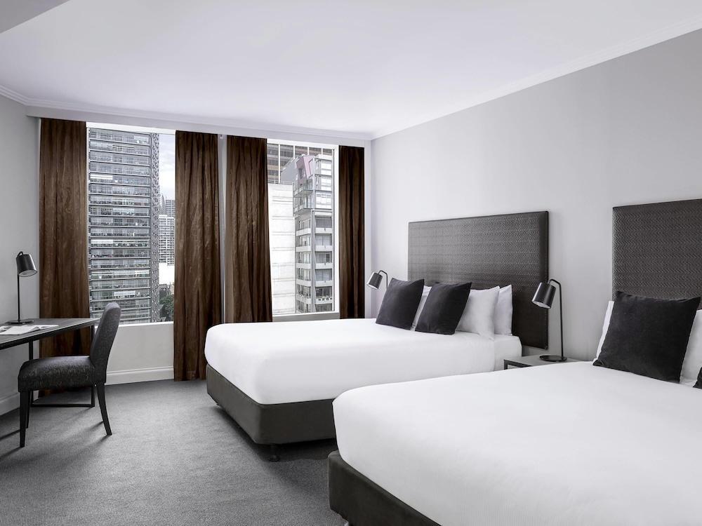 Mantra on Little Bourke Melbourne Room Type - Studio, 2 Queen Beds