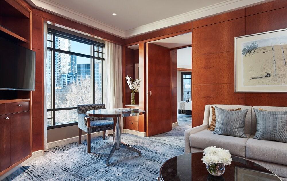 Park Hyatt Melbourne Room Type - Park King Suite