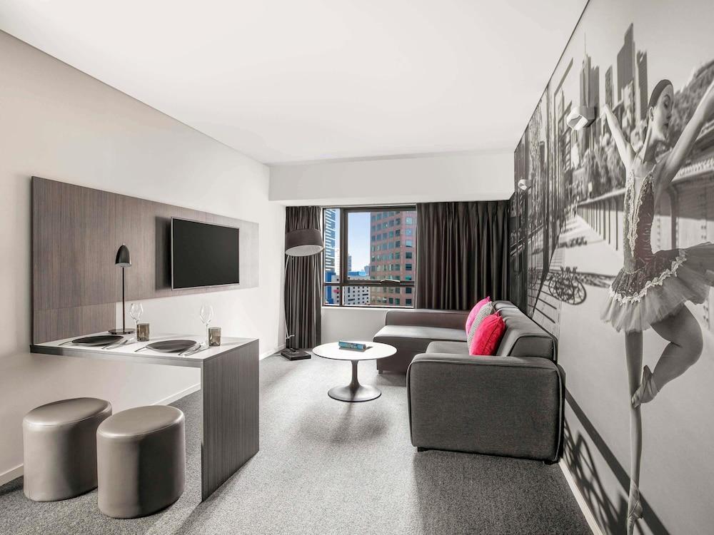 Mantra Southbank Melbourne Room Type - One Bedroom Apartment with Spa Mantra Southbank Melbourne Room Type - One Bedroom Apartment with Spa