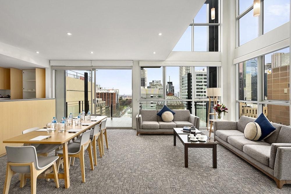 Quest On William Room Type - Three Bedroom Apartment