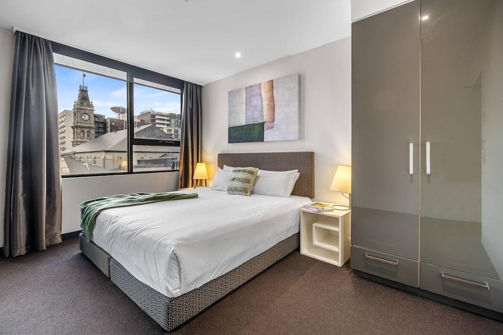 MainStay Suites Hawthorn Room Type - Studio Accessible Residence