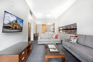 Melbourne CBD Central Apartment Hotel - Tap to explore photos