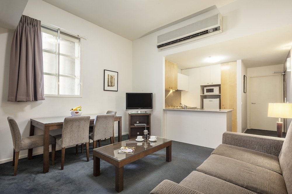 Melbourne CBD Central Apartment Hotel - Tap to explore photos