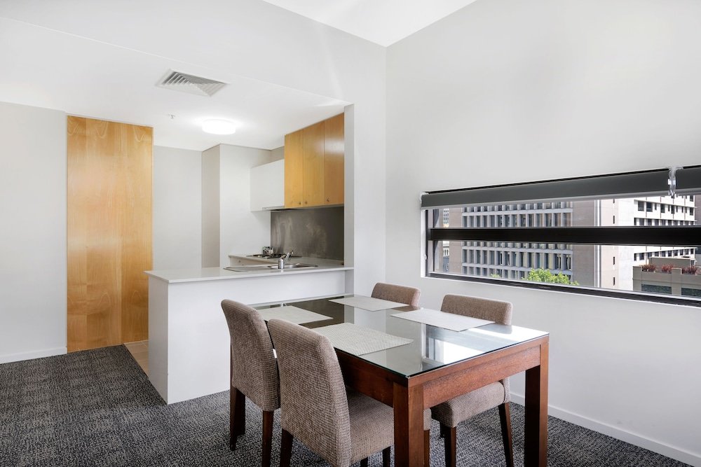 Melbourne CBD Central Apartment Hotel - Tap to explore photos