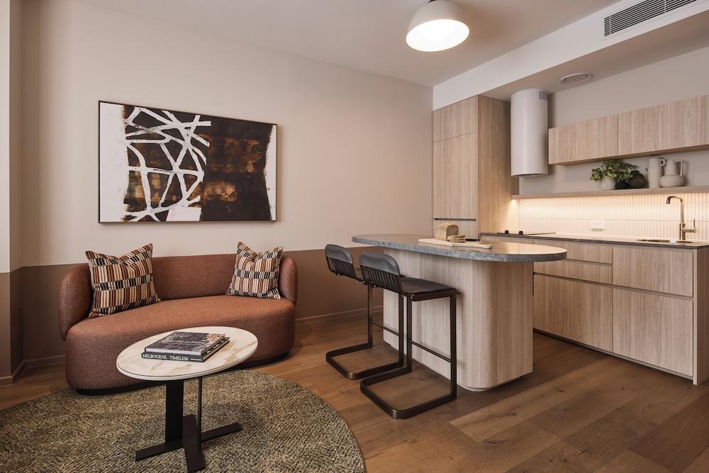 Rydges Melbourne Room Type - Rydges Executive Suite