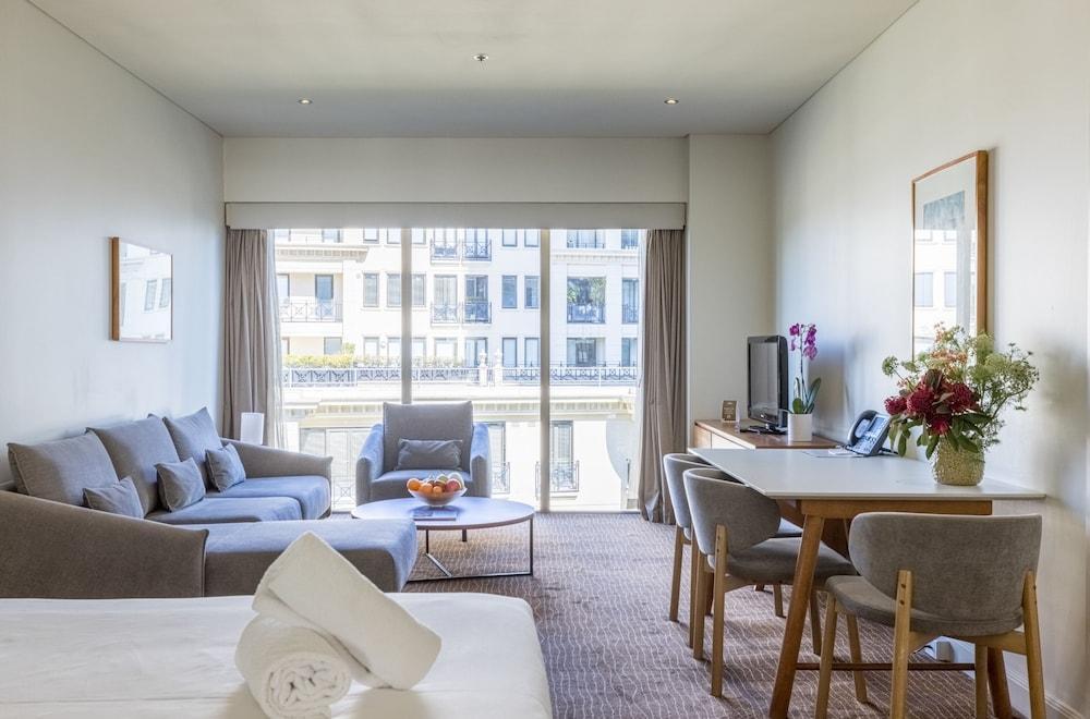 Seasons Botanic Gardens Room Type - Studio Apartment