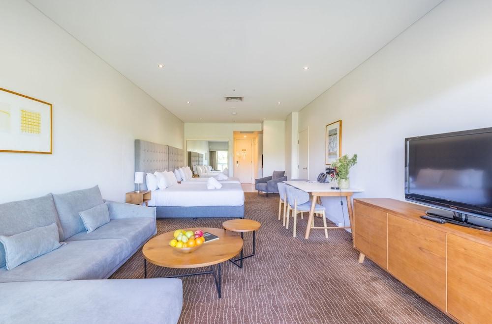 Seasons Botanic Gardens Room Type - Family Studio Suite