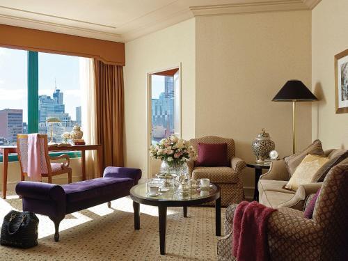 The Langham, Melbourne - Tap to explore photos