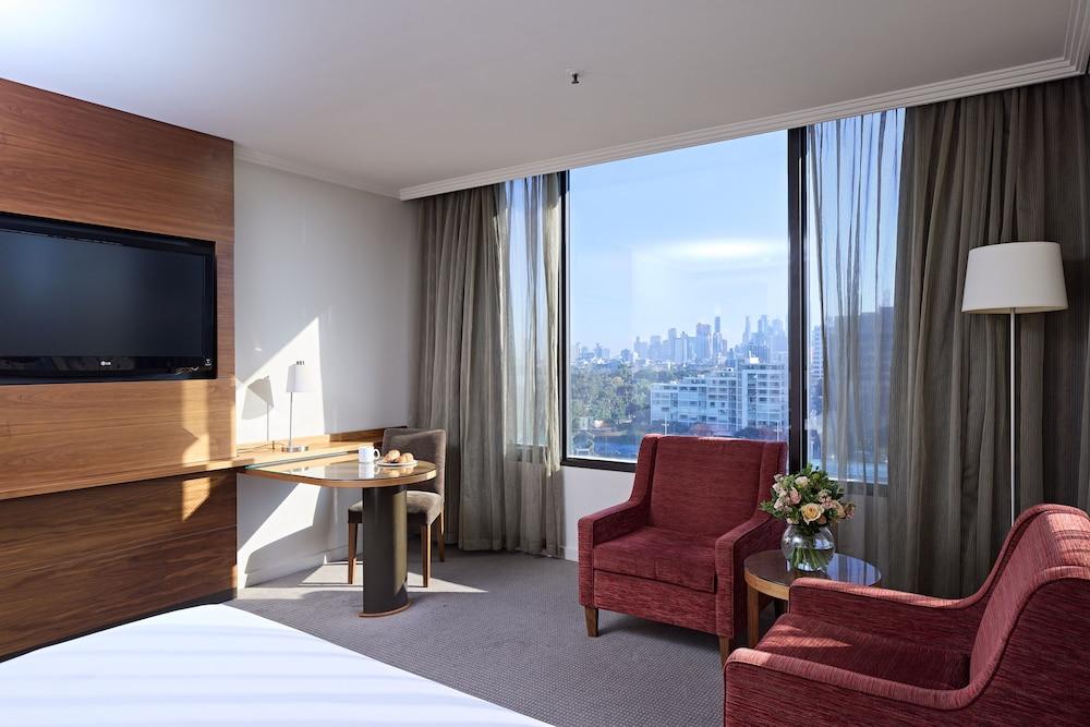 View Melbourne Room Type - City View Deluxe King Room