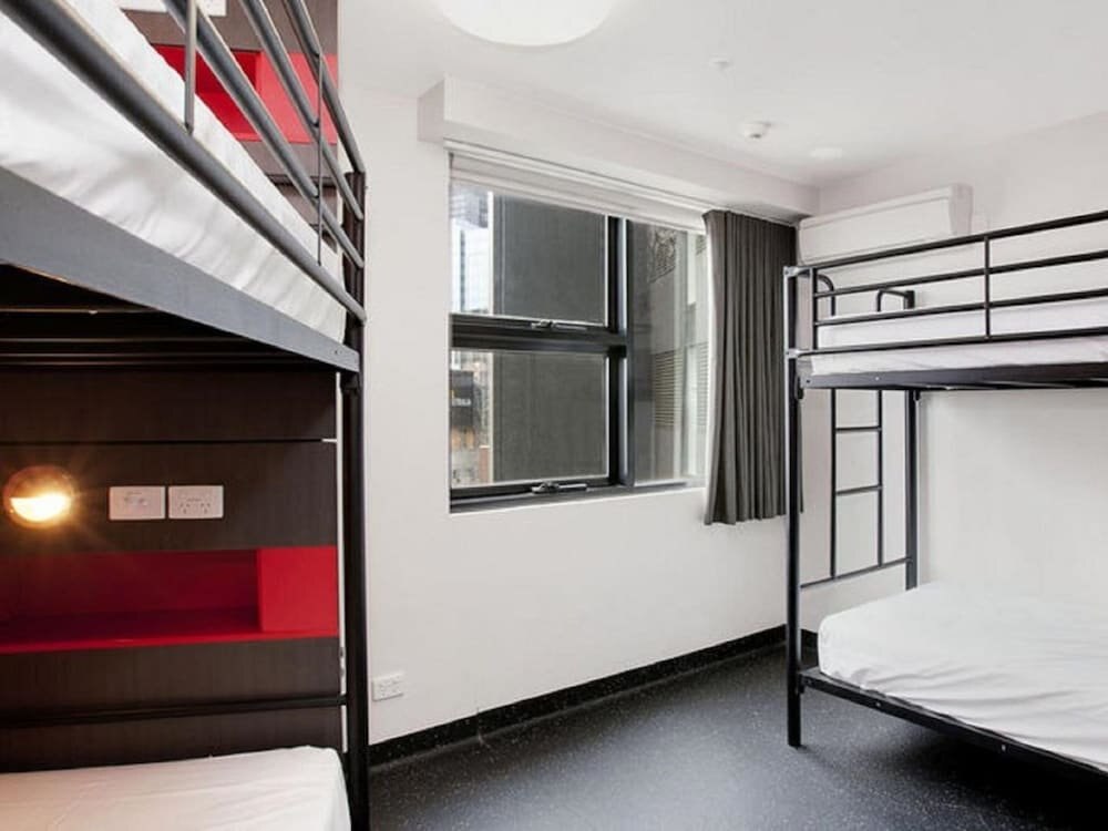 Space Hotel - Hostel Room Type - Shared Dormitory - 4 Beds
