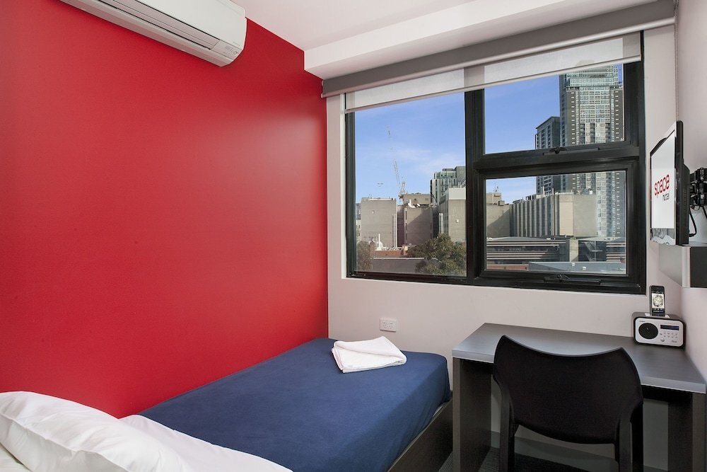 Space Hotel - Hostel Room Type - Single Room, Shared Bathroom