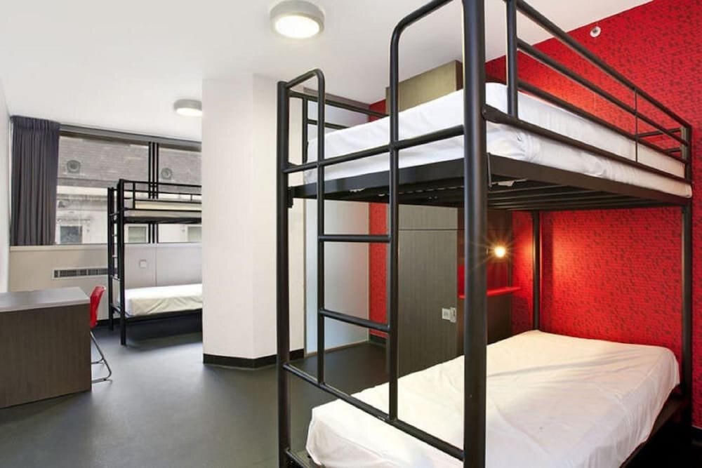 Space Hotel - Hostel Room Type - Semi Private Female Dormitory - 4 Beds