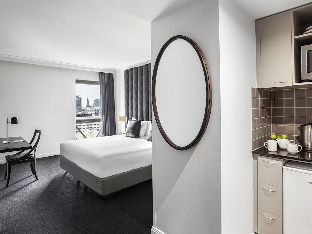 Mantra on Russell Melbourne Room Type - Apartment, 2 Bedrooms (Dual Key) Mantra on Russell Melbourne Room Type - Apartment, 2 Bedrooms (Dual Key)