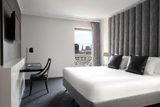 Mantra on Russell Melbourne Room Type - Studio Apartment