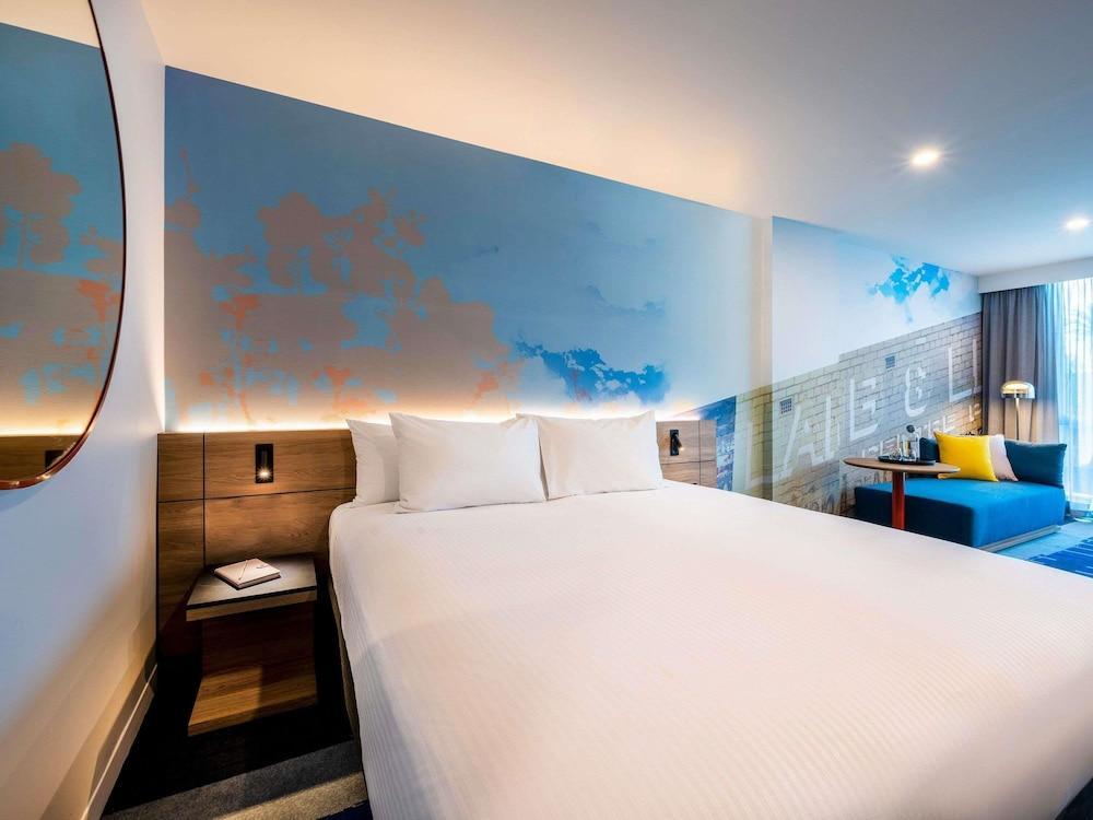 Novotel Melbourne Preston Room Type - Superior Room with 1 king bed