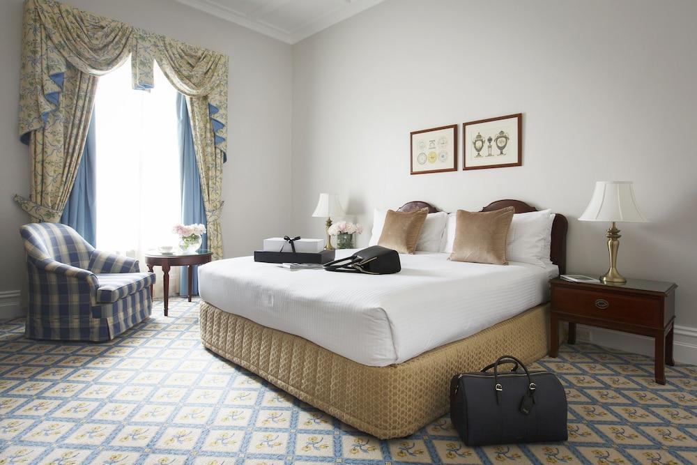 The Hotel Windsor Room Type - Superior Room The Hotel Windsor Room Type - Superior Room