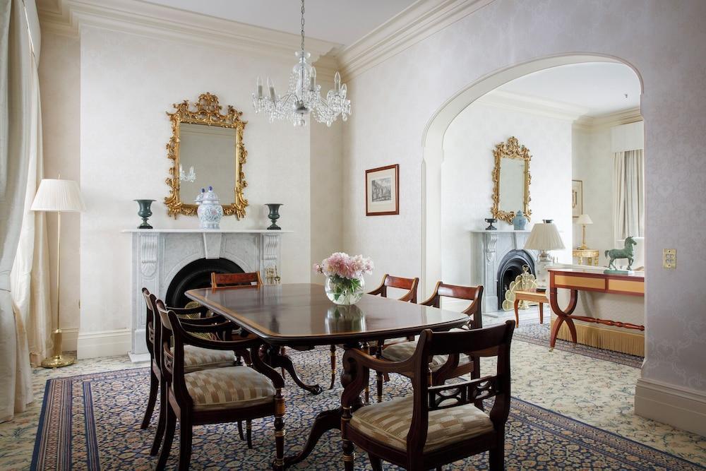 The Hotel Windsor Room Type - Royal Suite