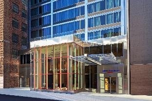 Fairfield Inn & Suites New York Midtown Manhattan/Penn Station - Tap to explore photos