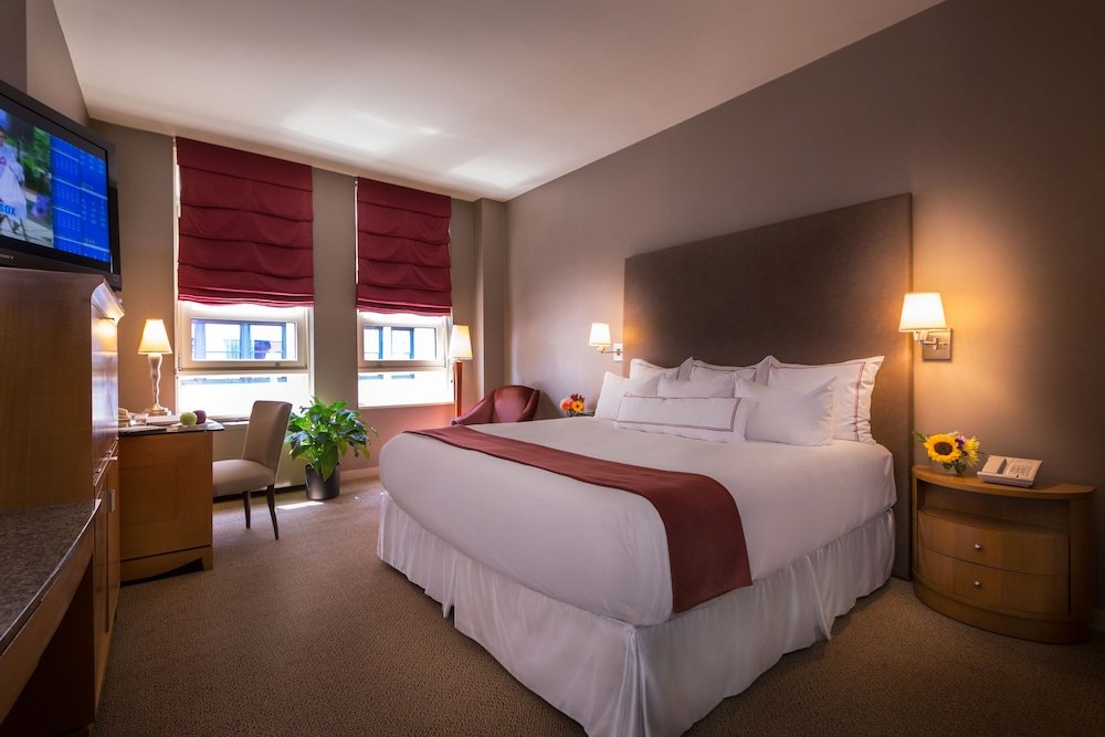 Hotel Giraffe by Library Hotel Collection Room Type - Classic Room, 1 King Bed