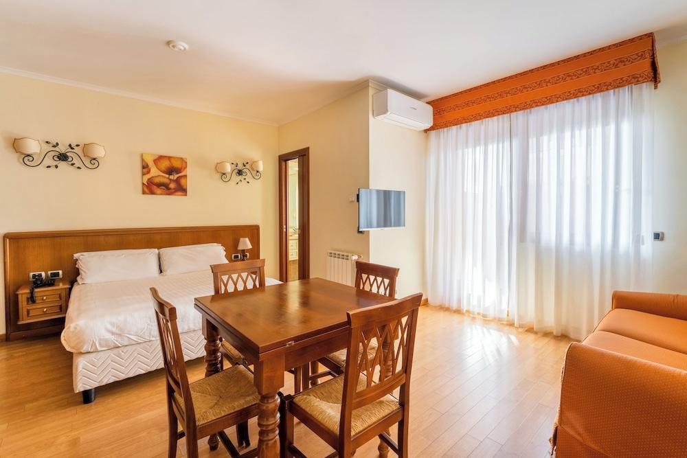 Altea Suites Hotel Residence Room Type - Studio, 1 Double Bed