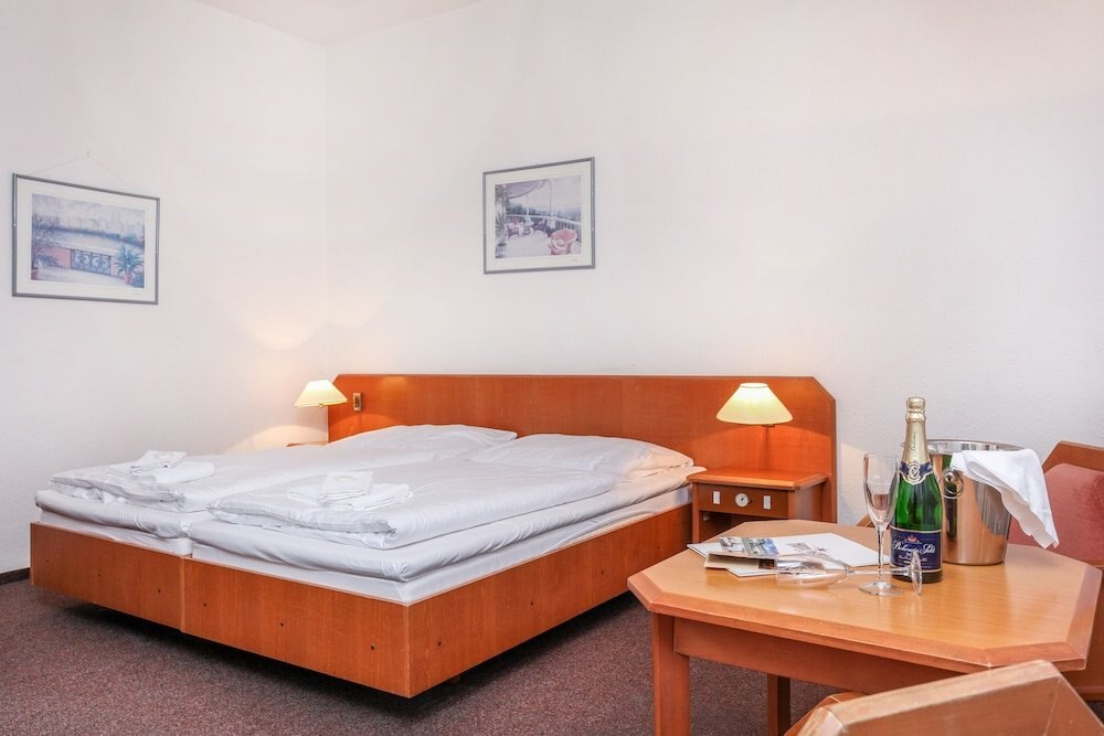 Hotel Astra Room Type - Standard Double Room