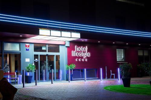 Lifestyle Hotel