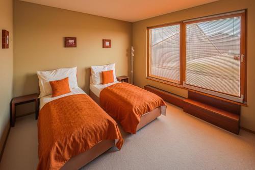 Park Holiday Congress & Wellness Hotel - Tap to explore photos