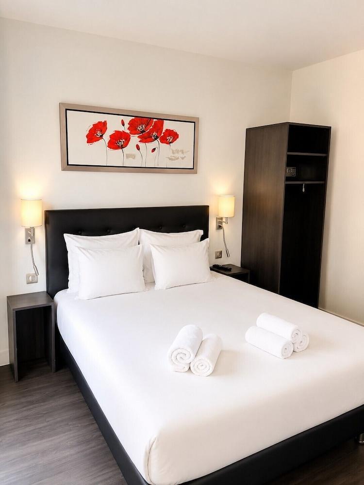 Hotel Douglas
