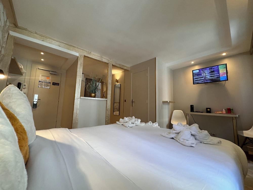 Hotel Nation Montmartre Room Type - Chambe Confort Triple